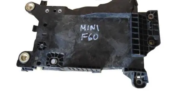 Mini Cooper Countryman F60 Battery tray 9387574