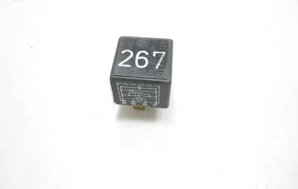 Volkswagen PASSAT B5.5 Other relay 443919578C