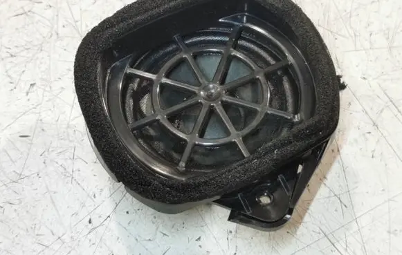 Audi A6 S6 C6 4F Front door speaker 4F9035411