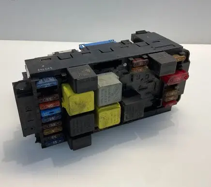 Mercedes-Benz C W203 Fuse module 0025459301 5DK00797320 0000201115023920