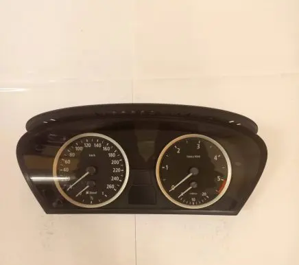 BMW 5 E60 E61 Speedometer (instrument cluster) 62116958600 110080213 31034455