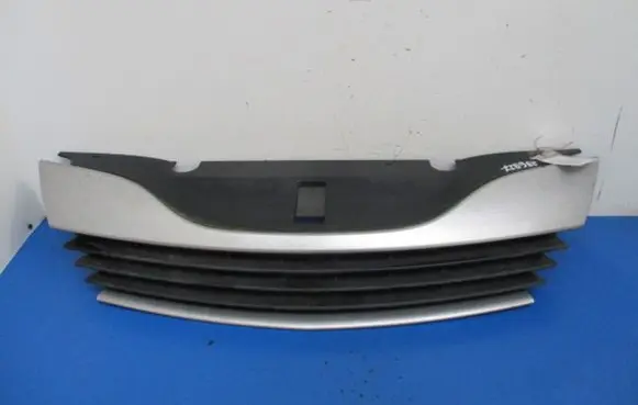 Renault Laguna II Front grill