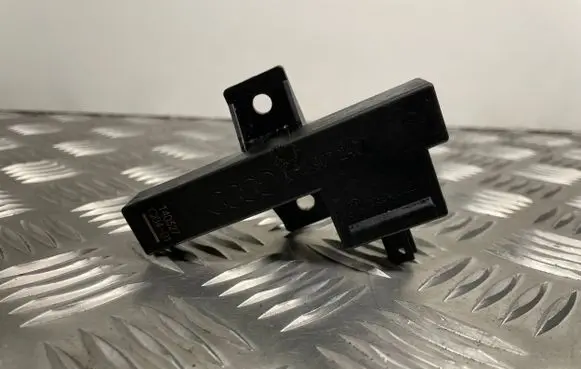Audi A7 S7 4G Keyless (KESSY) go control unit/module 8K0907247