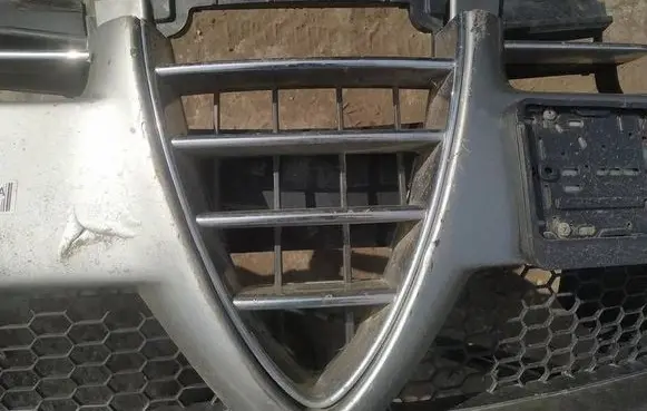Alfa Romeo 159 Front grill