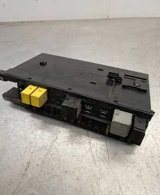 Mercedes-Benz C W203 Fuse module 2035451801 5DK00848640