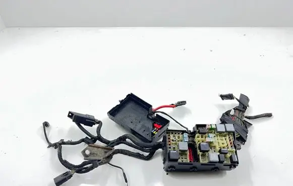 Volvo V40 Fuse module 31409547