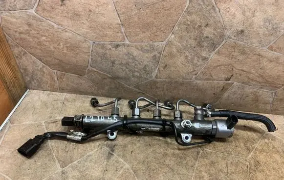 Mercedes-Benz C W204 Fuel main line pipe A6510700495