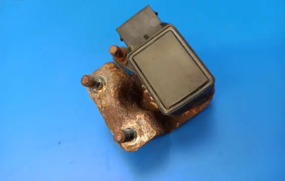 Mercedes-Benz E W211 Air suspension front height level sensor A0105427717