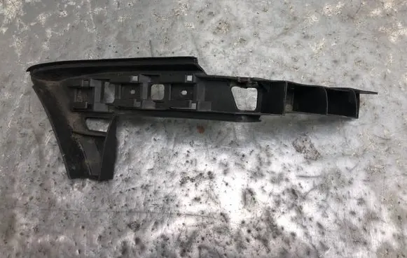 Volkswagen Touran I Rear bumper mounting bracket 1T0807375BBILI 1T0807375B