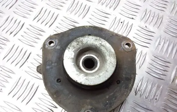 Volkswagen PASSAT B6 Front upper strut mount 1K0412331C