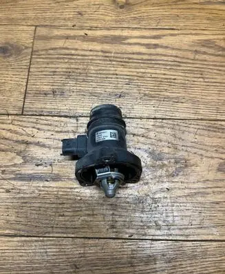 Opel Corsa D Thermostat/thermostat housing 55579011 820015589
