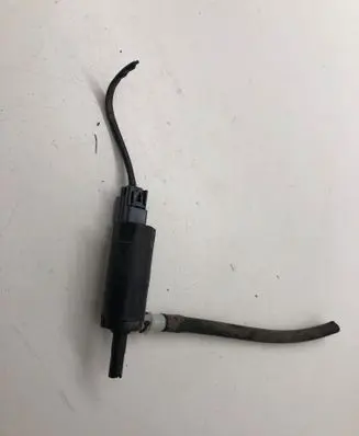 Ford Mondeo Mk III Headlight washer pump 5W9313K082AA