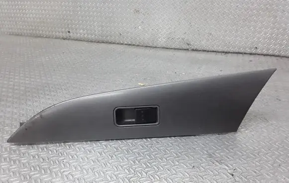 Mazda 3 I Electric window control switch BS3E66370