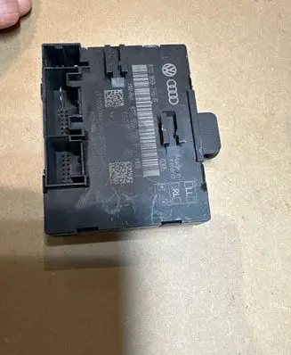 Audi A5 8T 8F Door control unit/module 8T0959795F