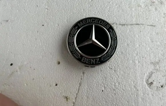 Mercedes-Benz GLB x247 Original wheel cap A2224002200