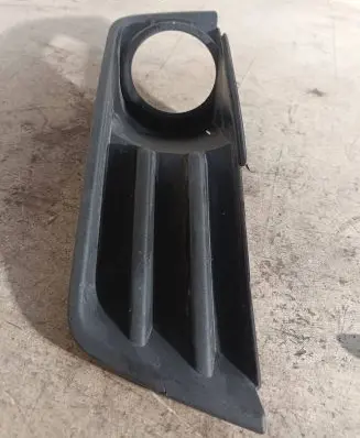 Ford C-MAX I Front fog light trim/grill 3M51R19952AD