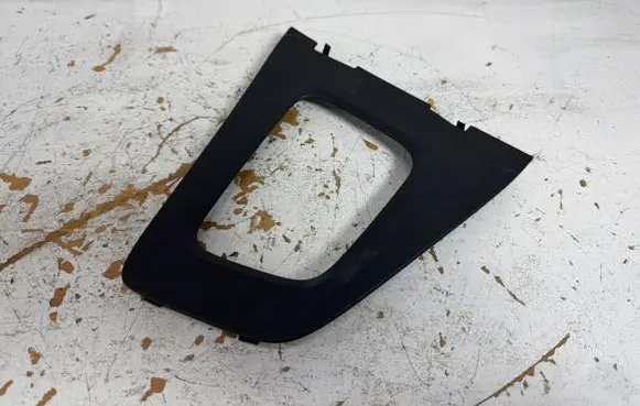 Volvo S60 Gear shifter surround trim plastic 9177732