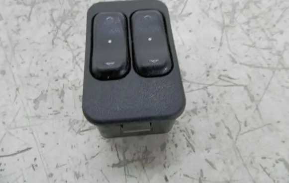 Opel Zafira A Electric window control switch 90561088