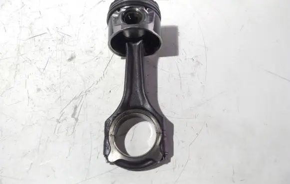 Mercedes-Benz S W220 Piston with connecting rod 86L51