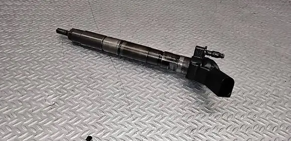 Audi A6 S6 C6 4F Fuel injector 059130277AJ 0445115054