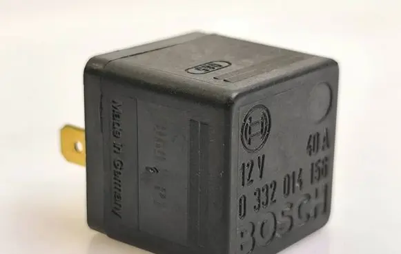Audi A4 S4 B5 8D Other relay 431951253H