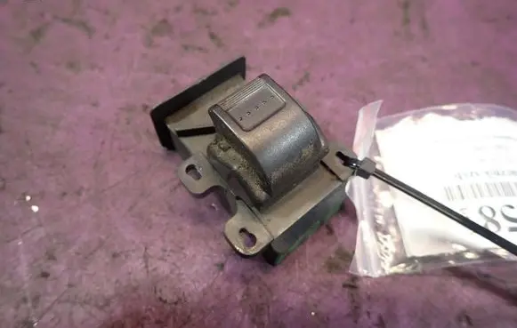 Honda City Quarter vent window switch 