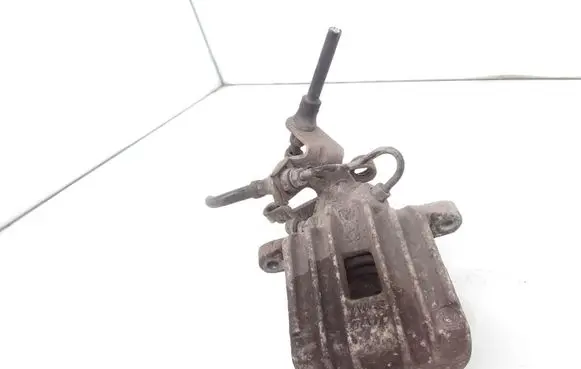 Skoda Octavia Mk2 (1Z) Rear brake caliper