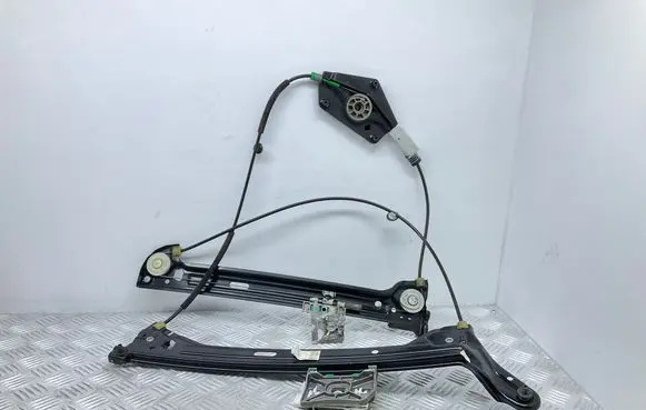 Audi A5 8T 8F Front door electric window regulator 8T0837461C