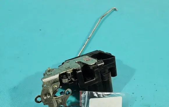 Chevrolet Lacetti Front door lock IMPRK1484215