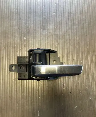 Mitsubishi ASX Front door interior handle