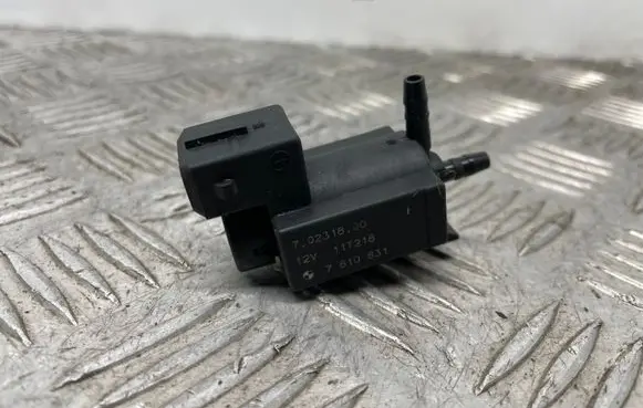 BMW 5 F10 F11 Turbo solenoid valve 7810831