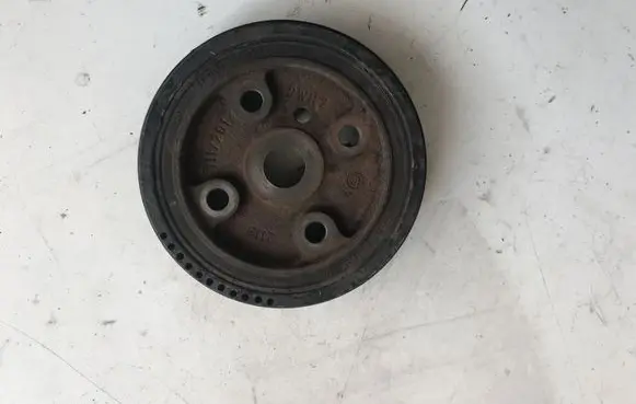 Volvo V70 Crankshaft pulley 30637335