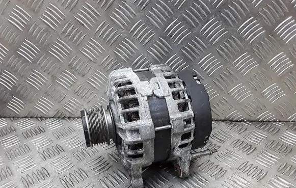 Volkswagen PASSAT B7 Generator/alternator 03l903024f