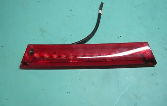 Ford Fiesta Third/center stoplight 13A613