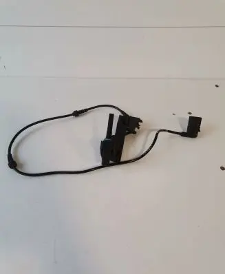 Mercedes-Benz E W213 Front ABS sensor wiring A2135403605 A21390504