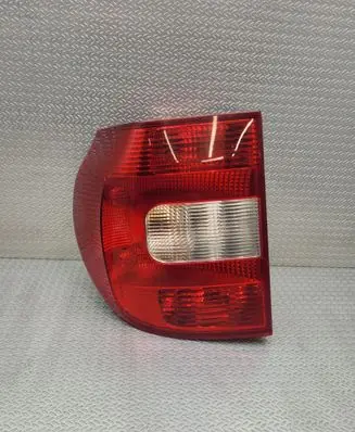 Skoda Yeti (5L) Rear/tail lights 5L0945111