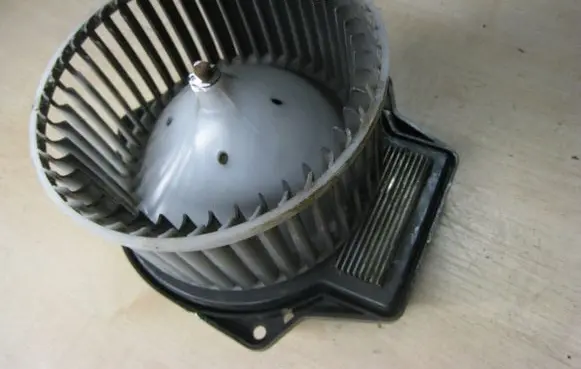 Mitsubishi Outlander Heater fan/blower DRF8434012G MR568592