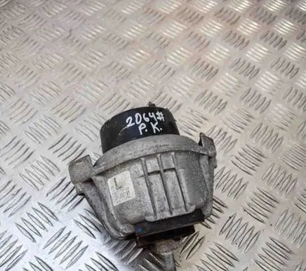 BMW 3 E92 E93 Engine mount bracket 6773742