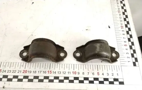 Audi A6 Allroad C5 Sway bar bush bracket, front 4D0411336D