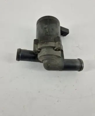 Volkswagen PASSAT B5 Electric auxiliary coolant/water pump 078121601