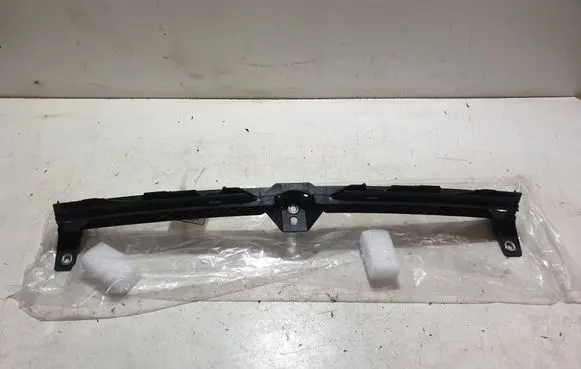 Volkswagen Jetta VI Front bumper mounting bracket DL026219