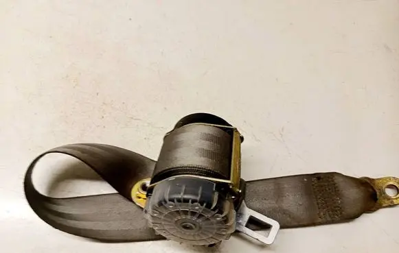 Citroen C4 I Rear seatbelt 
