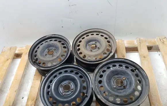 Opel Astra F R15 steel rim 2150143