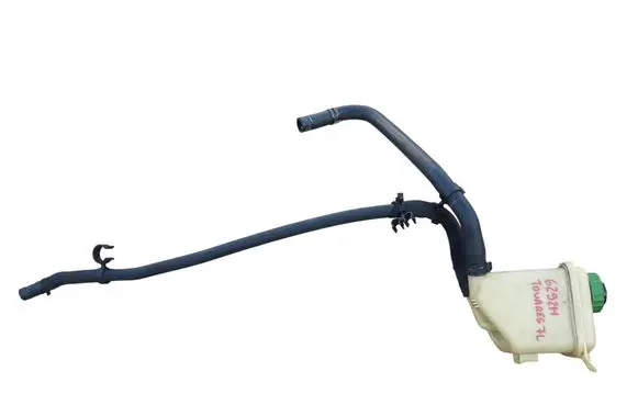 Volkswagen Touareg I Power steering fluid tank/reservoir 7L0422371C