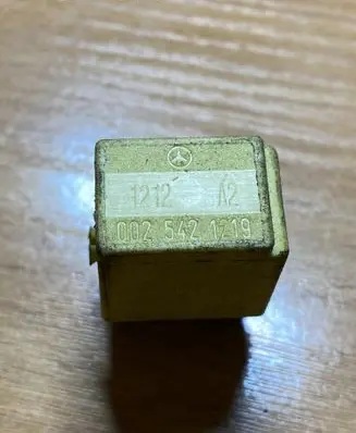 Mercedes-Benz ML W163 Other relay 0025421219 C1564