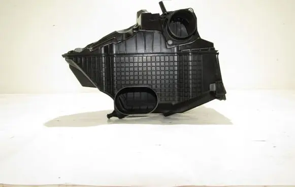 Renault Captur Air filter box h8201173592