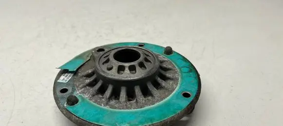 BMW 3 F30 F35 F31 Coil spring mount 6855817 685581702