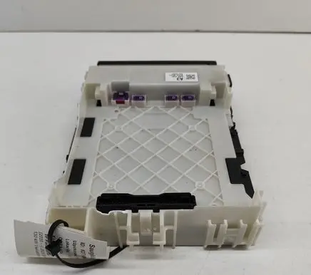 Toyota Sienna XL40 IV Fuse module 8273008150