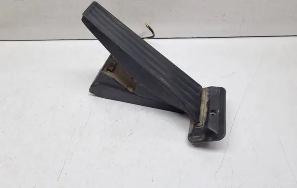 BMW X3 F25 Accelerator throttle pedal 6852644 35426852644