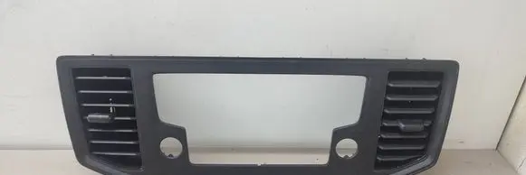 Volkswagen Crafter Radio/GPS head unit trim 7C0857038E